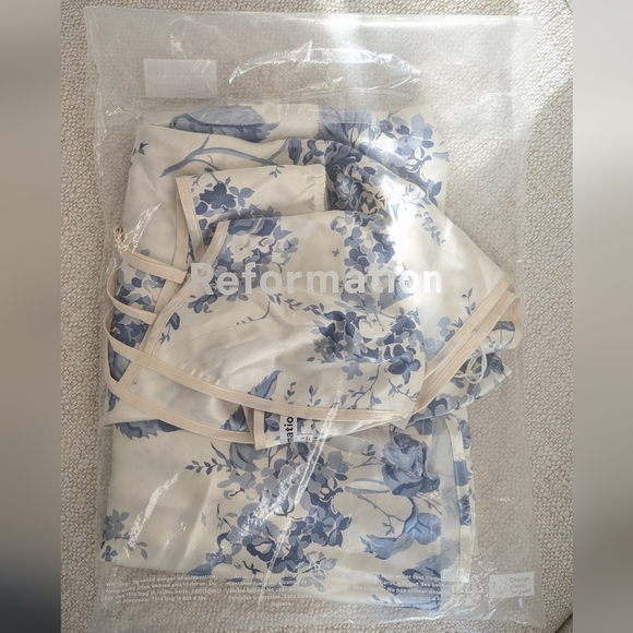 Reformation Poppies Cutout Silk Maxi - Picture 10 of 11